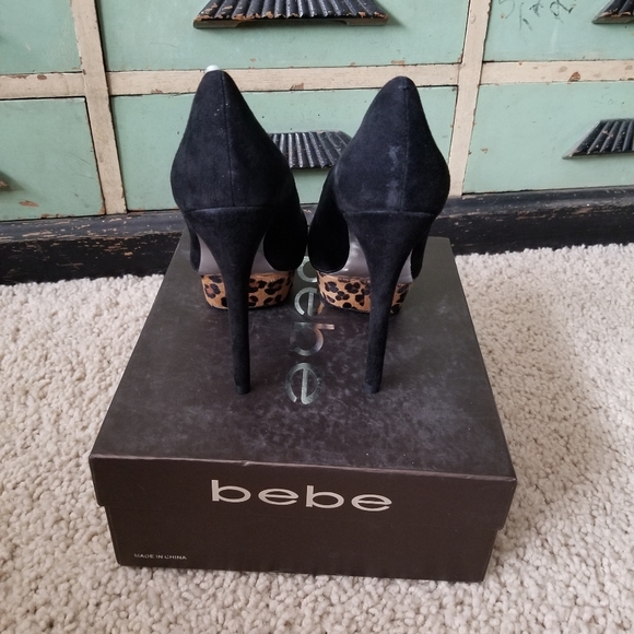 Bebe Veronica Leopard Heels - Picture 5 of 7